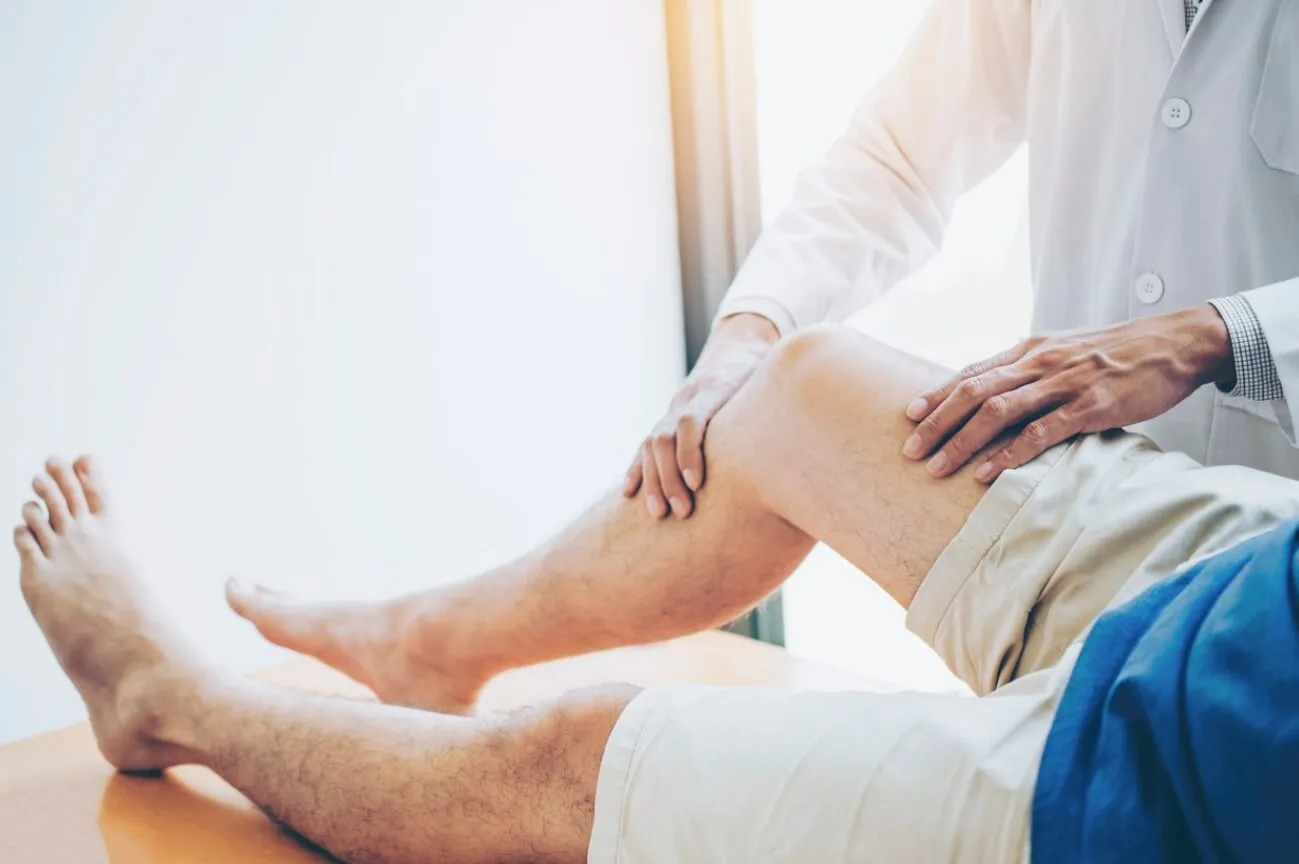 knee injury specialist near me